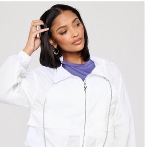 YITTY by Fabletics Ultra Light Nylon White Hooded Jacket